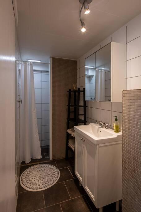 Lovely One Bedroom Apartment In Hafnarfjörður Dış mekan fotoğraf