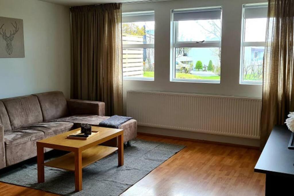 Lovely One Bedroom Apartment In Hafnarfjörður Dış mekan fotoğraf
